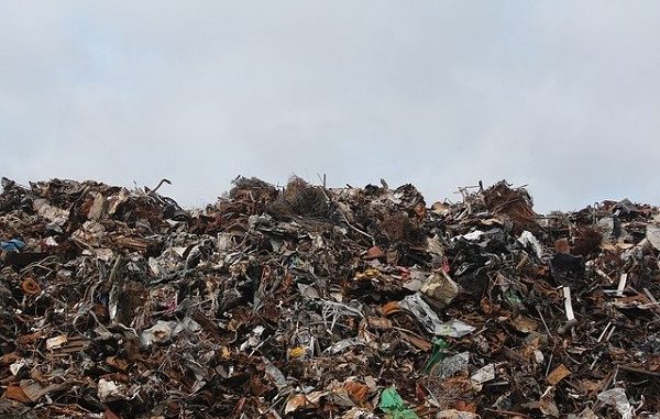 discarica di metalli discarica di metalli